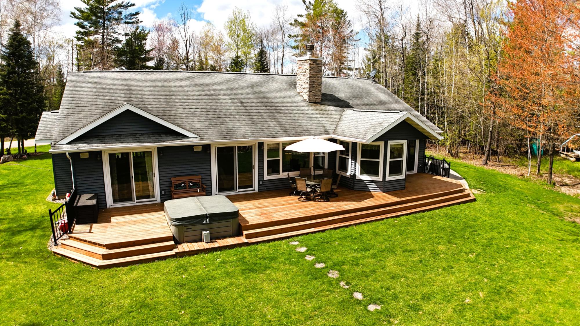 N10432 SOLBERG LAKE RD W
