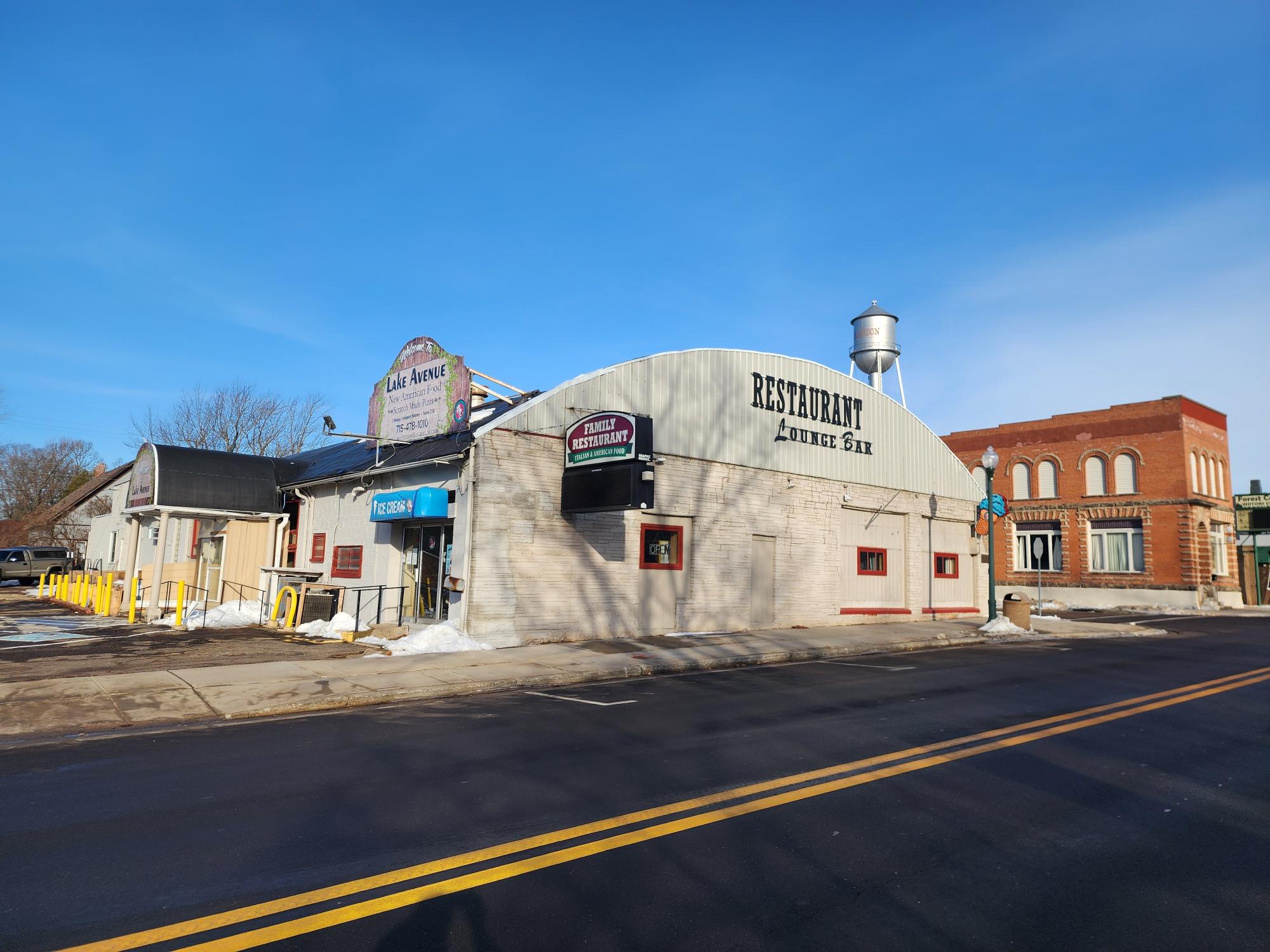 200 LAKE AVE S