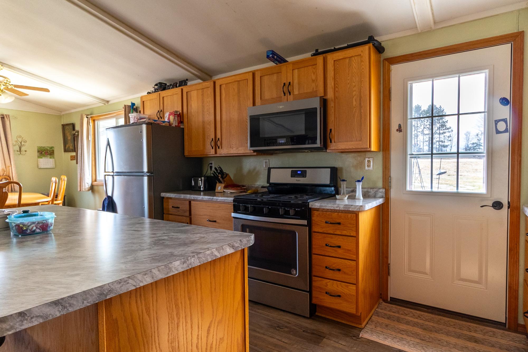 N8235 WORCESTER RD S