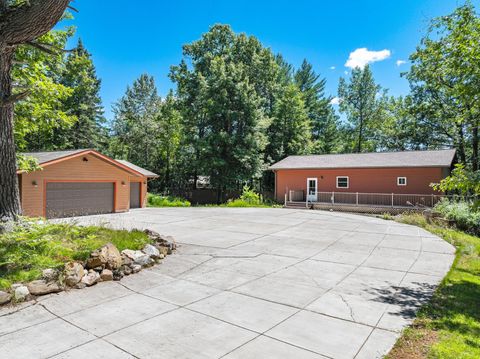 2067 TOWN RD L Florence WI 54121