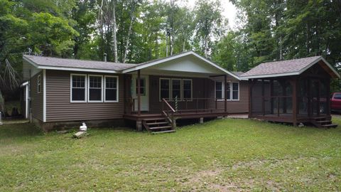 N7577 CENTENNIAL DR Deerbrook WI 54424