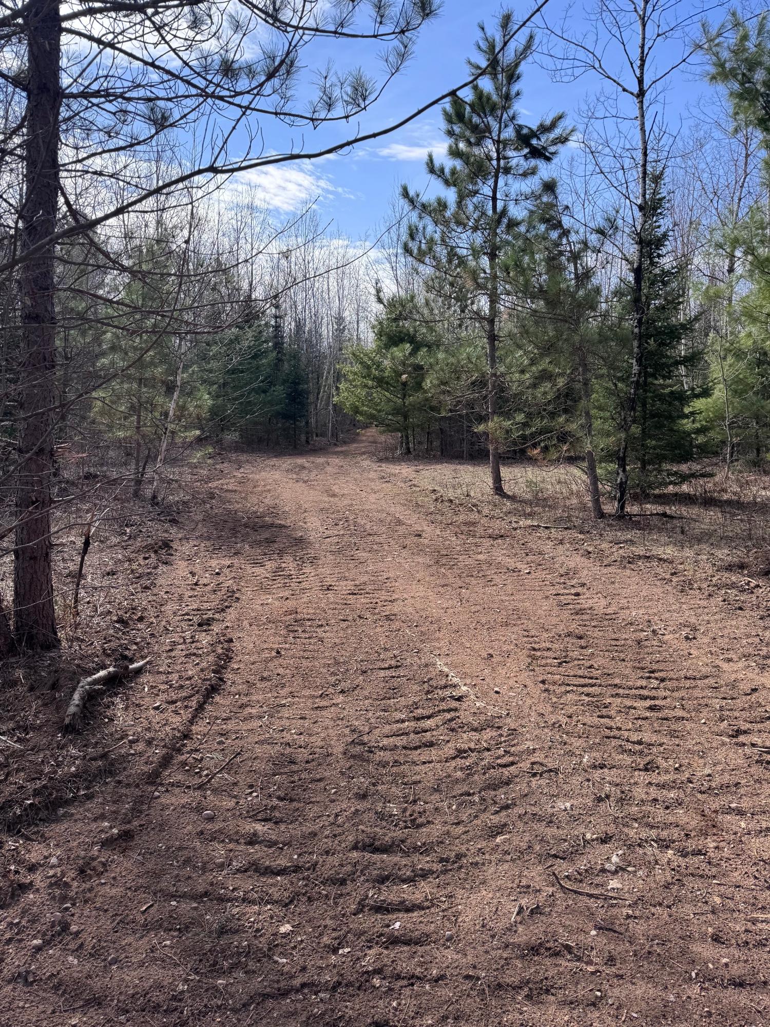 0000 PINE LAKE RD 268 Acres
