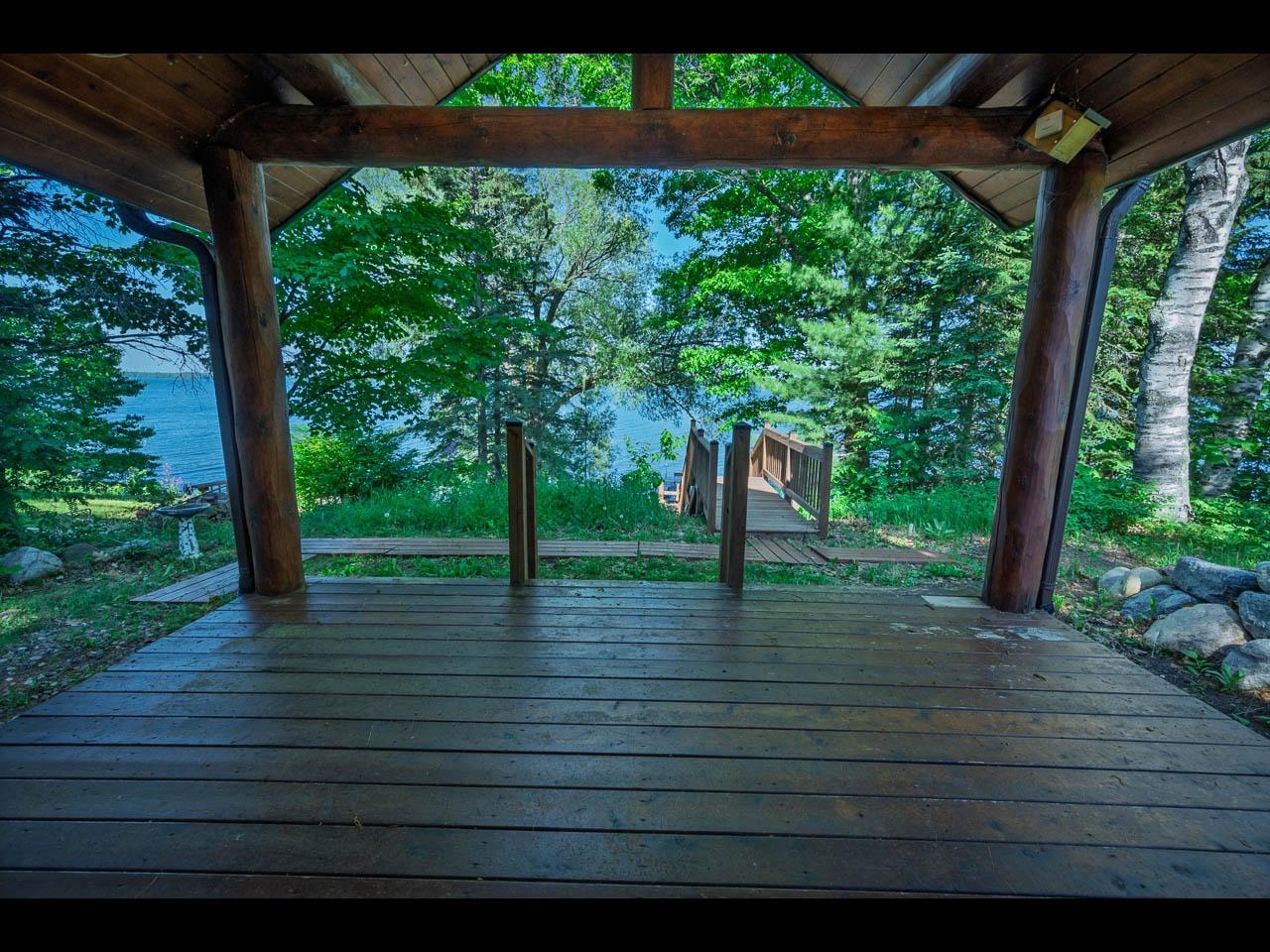 2399 GOLDFINCH LN