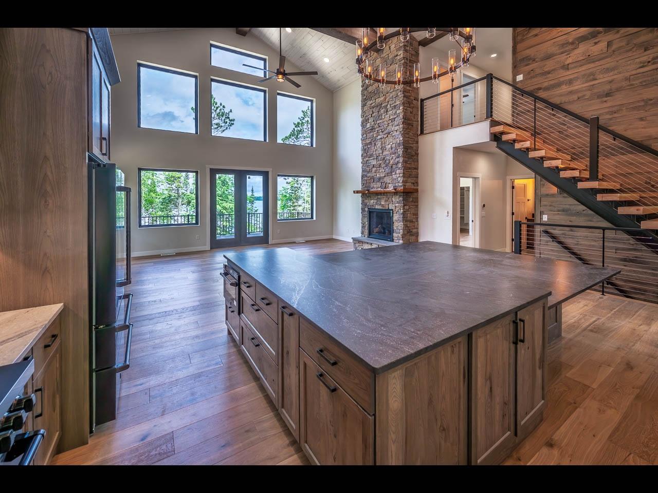 2482 CLEARWATER LAKE TRL