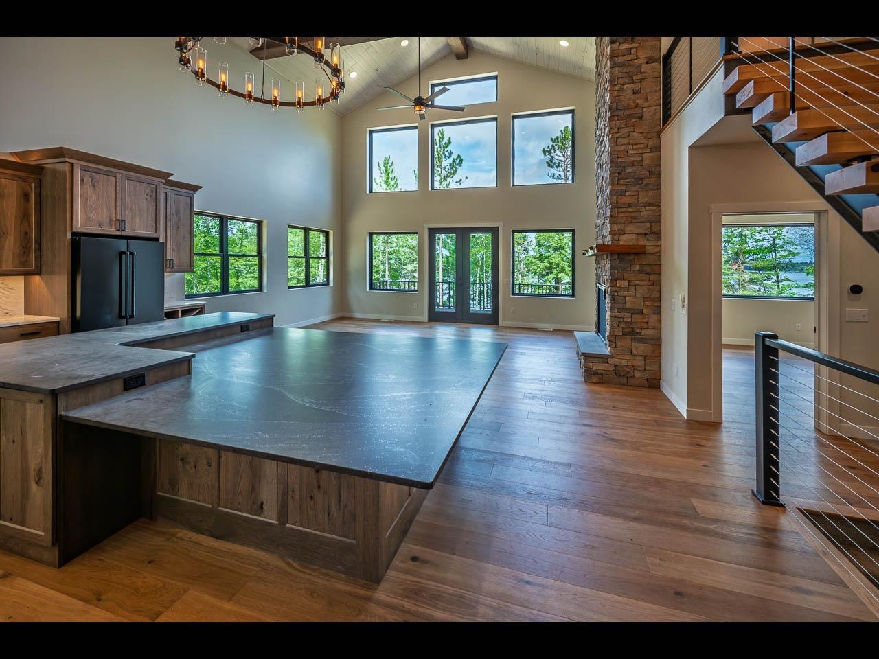 2482 CLEARWATER LAKE TRL