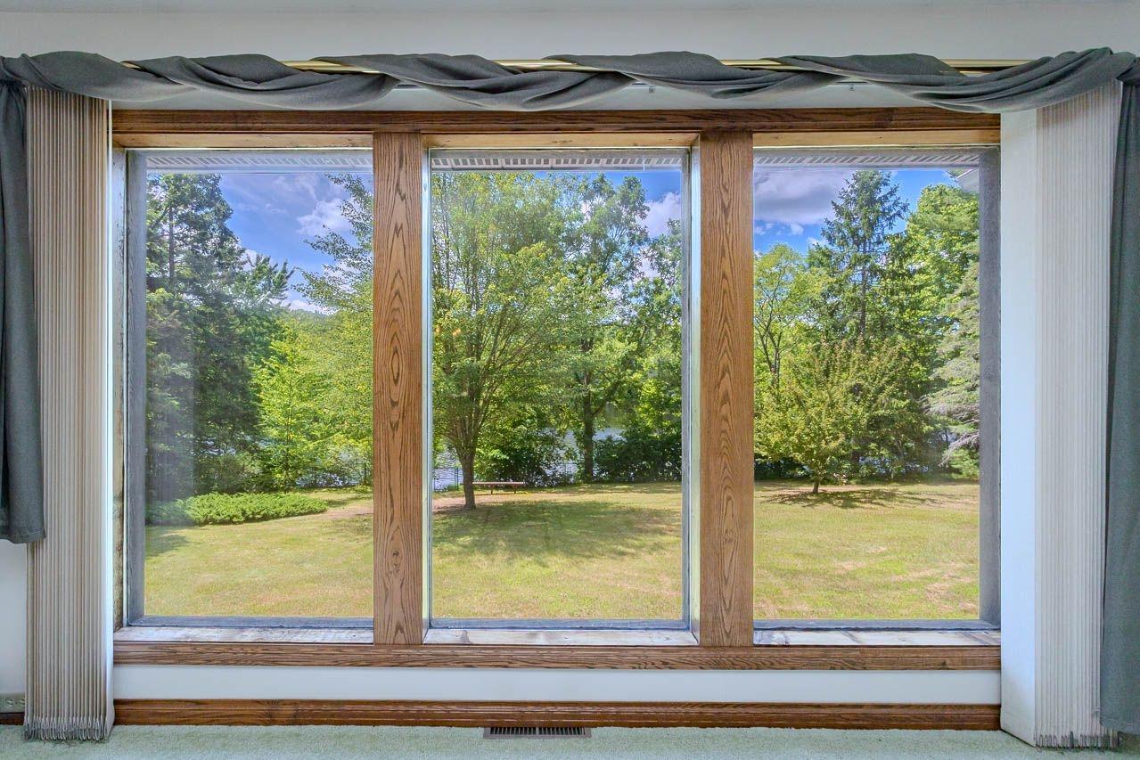 7273 ROSE-LEN CT W