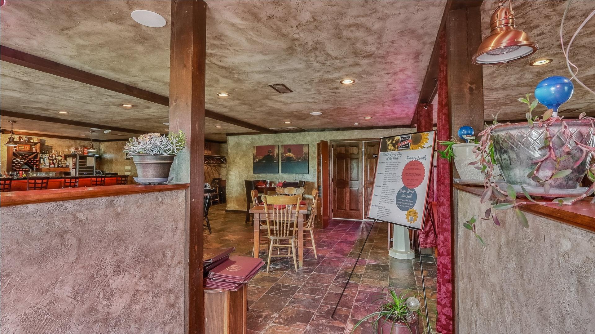 1114 BLUEBIRD RD N
