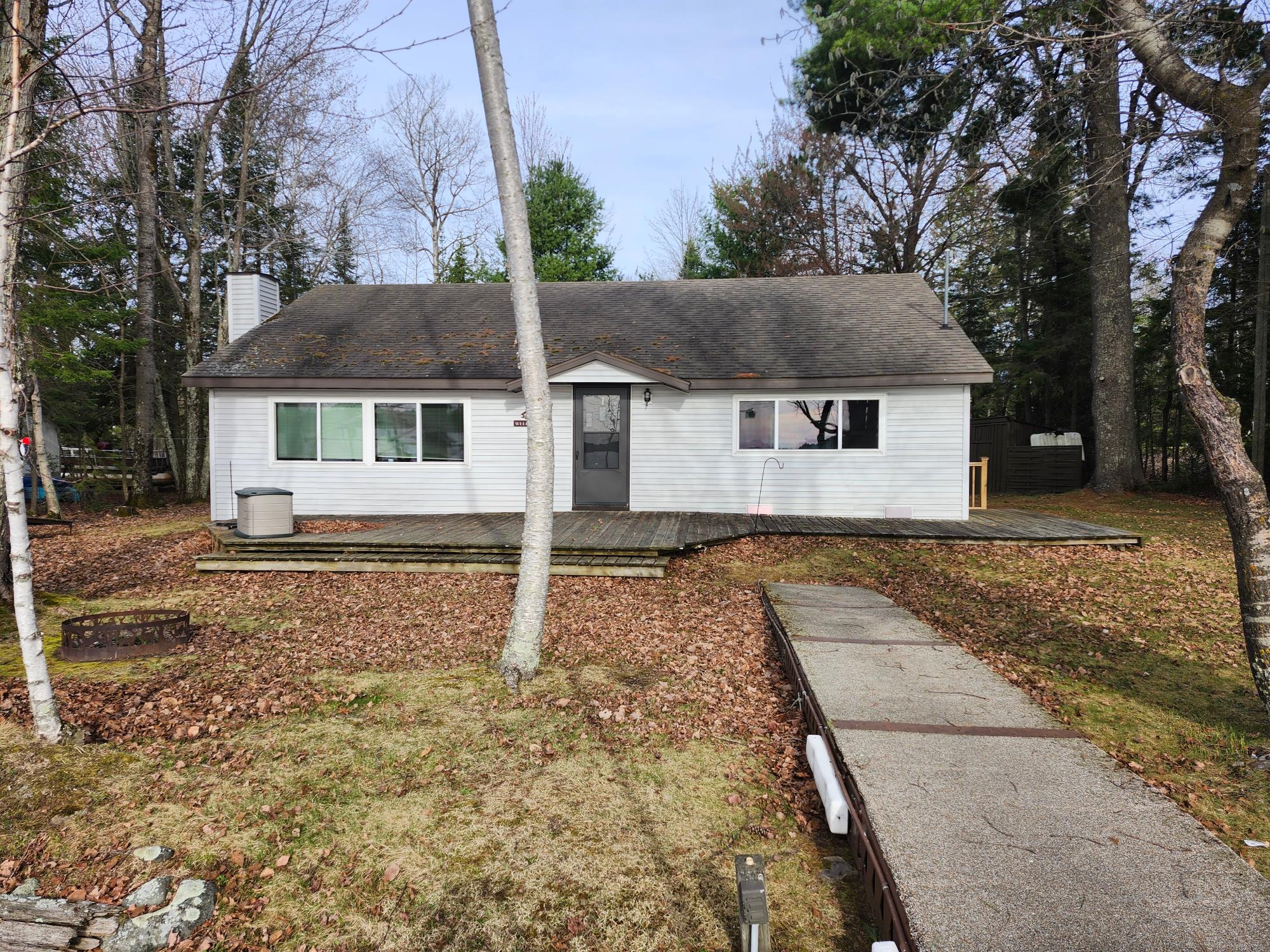 N10428 SOLBERG LAKE RD W