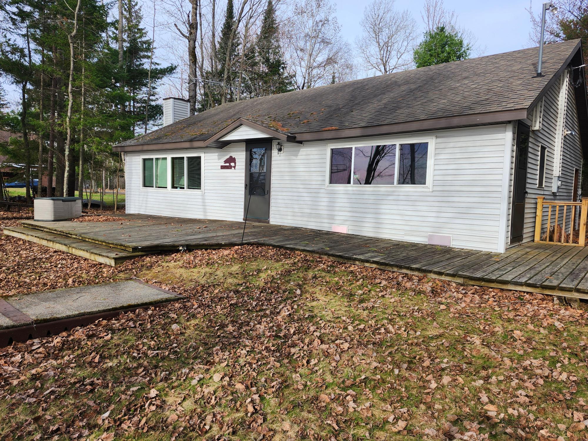 N10428 SOLBERG LAKE RD W