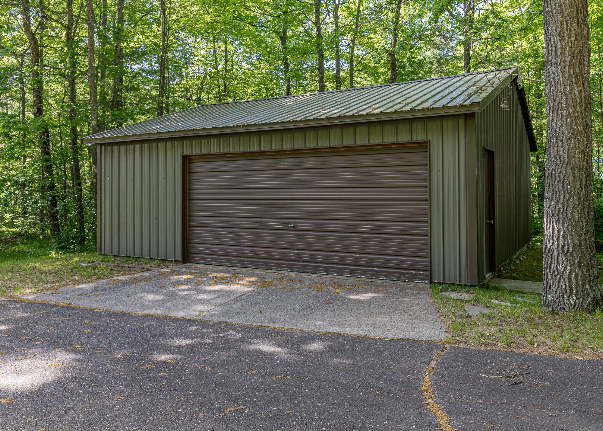 7040 POPLAR RD