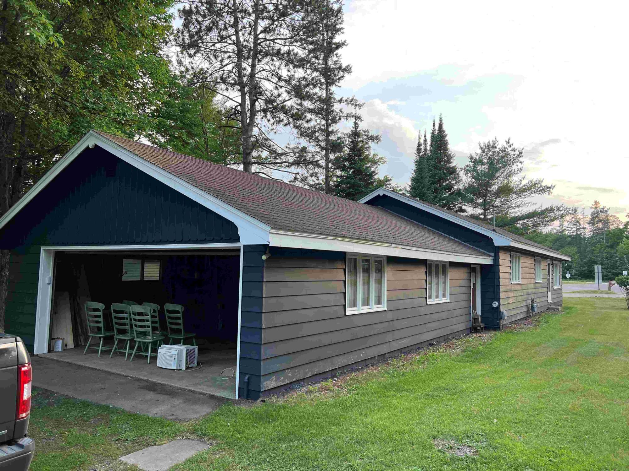 4515 CHAIN O LAKES RD