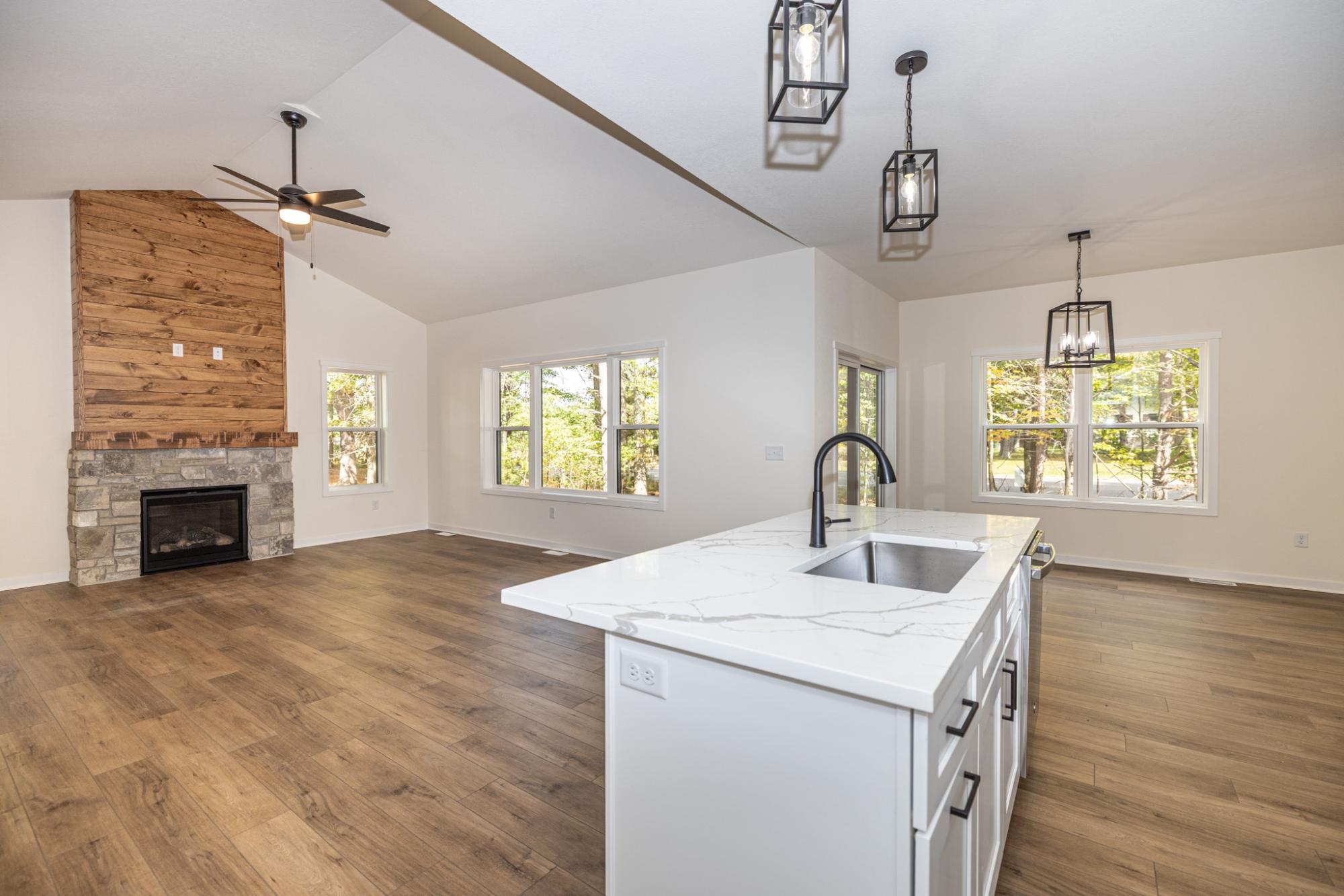 8590 OAK PARK CR