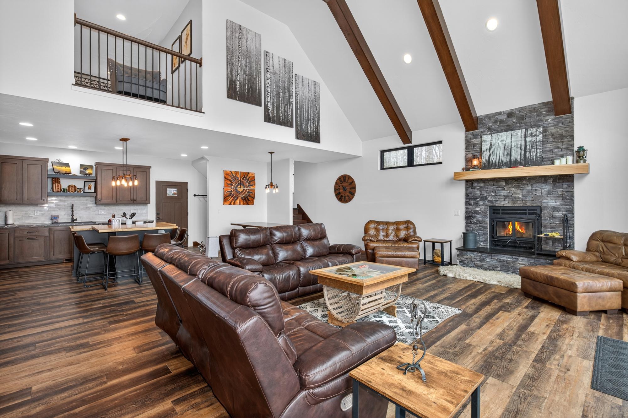 3126 EAGLE POINT WAY