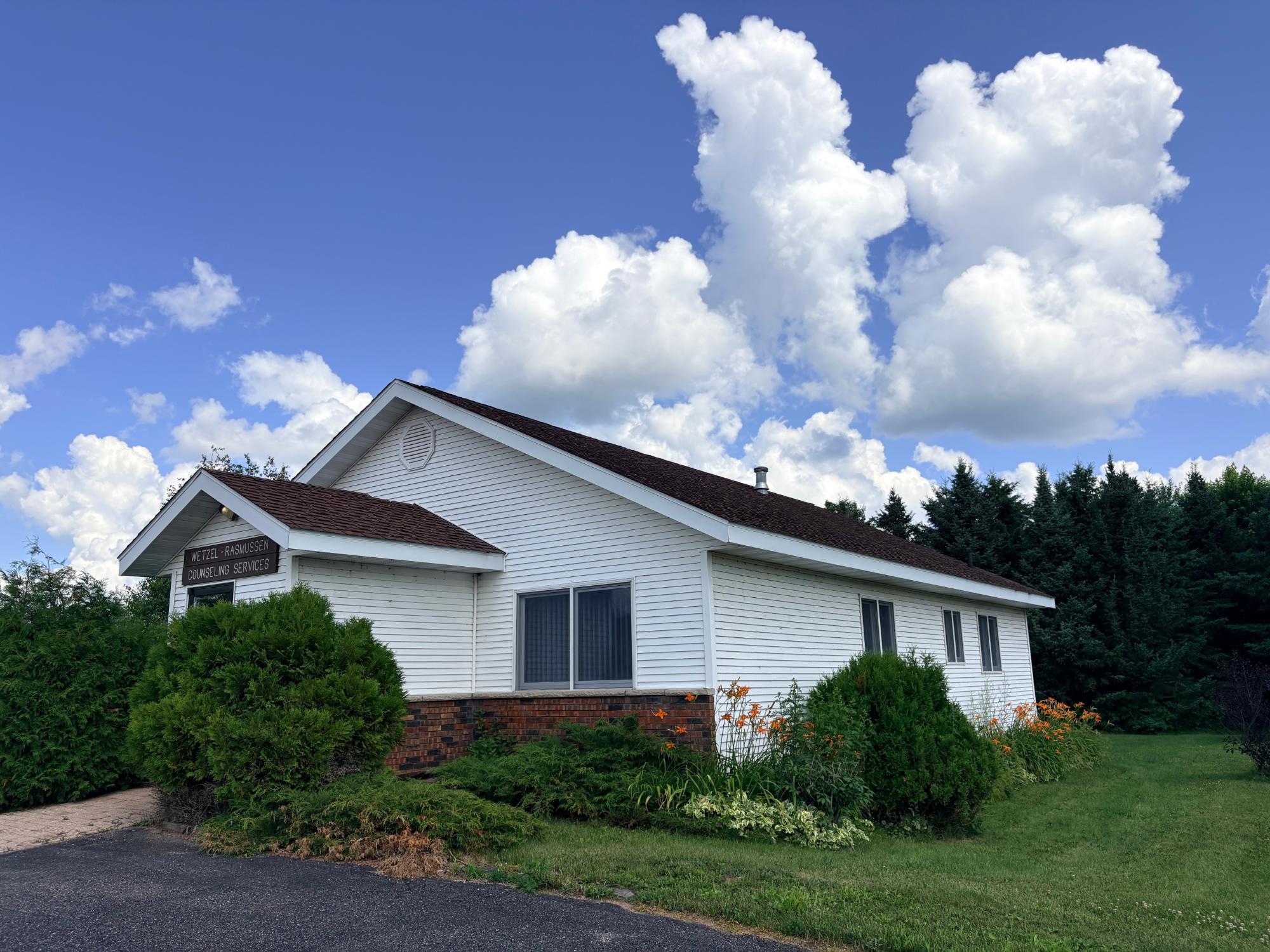 W10610 CLINIC ST