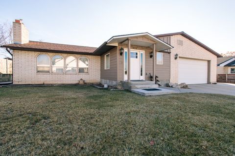 Tiny photo for 935 W 360 S, Orem, UT 84058 (MLS # 2130403)