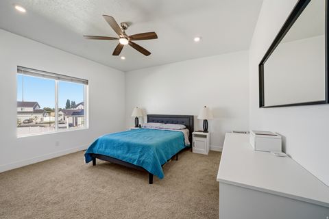 Tiny photo for 2832 S SHORELINE DR W, Syracuse, UT 84075 (MLS # 2152824)