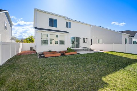 Tiny photo for 2832 S SHORELINE DR W, Syracuse, UT 84075 (MLS # 2152824)