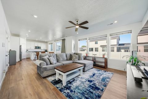 Tiny photo for 2832 S SHORELINE DR W, Syracuse, UT 84075 (MLS # 2152824)