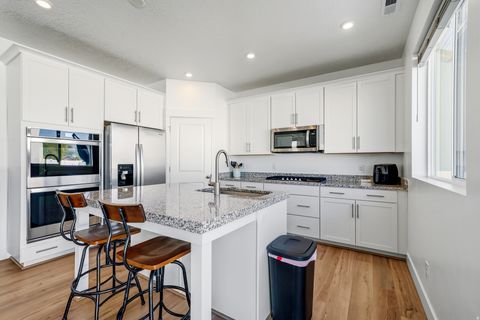 Tiny photo for 2832 S SHORELINE DR W, Syracuse, UT 84075 (MLS # 2152824)