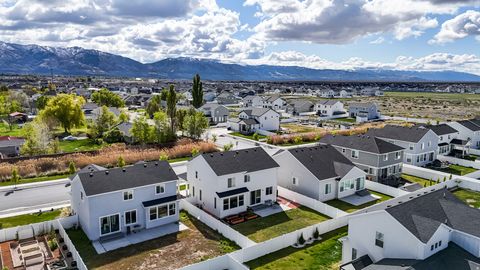 Tiny photo for 2832 S SHORELINE DR W, Syracuse, UT 84075 (MLS # 2152824)