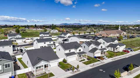 Tiny photo for 2832 S SHORELINE DR W, Syracuse, UT 84075 (MLS # 2152824)
