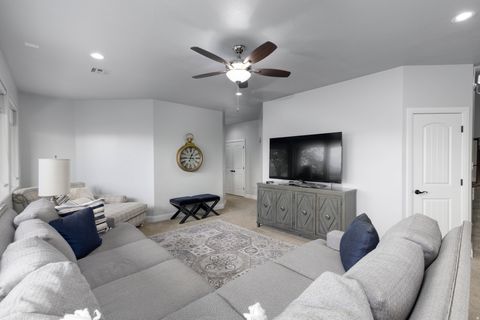 Tiny photo for 3359 S 5450 W, Hurricane, UT 84737 (MLS # 2124713)