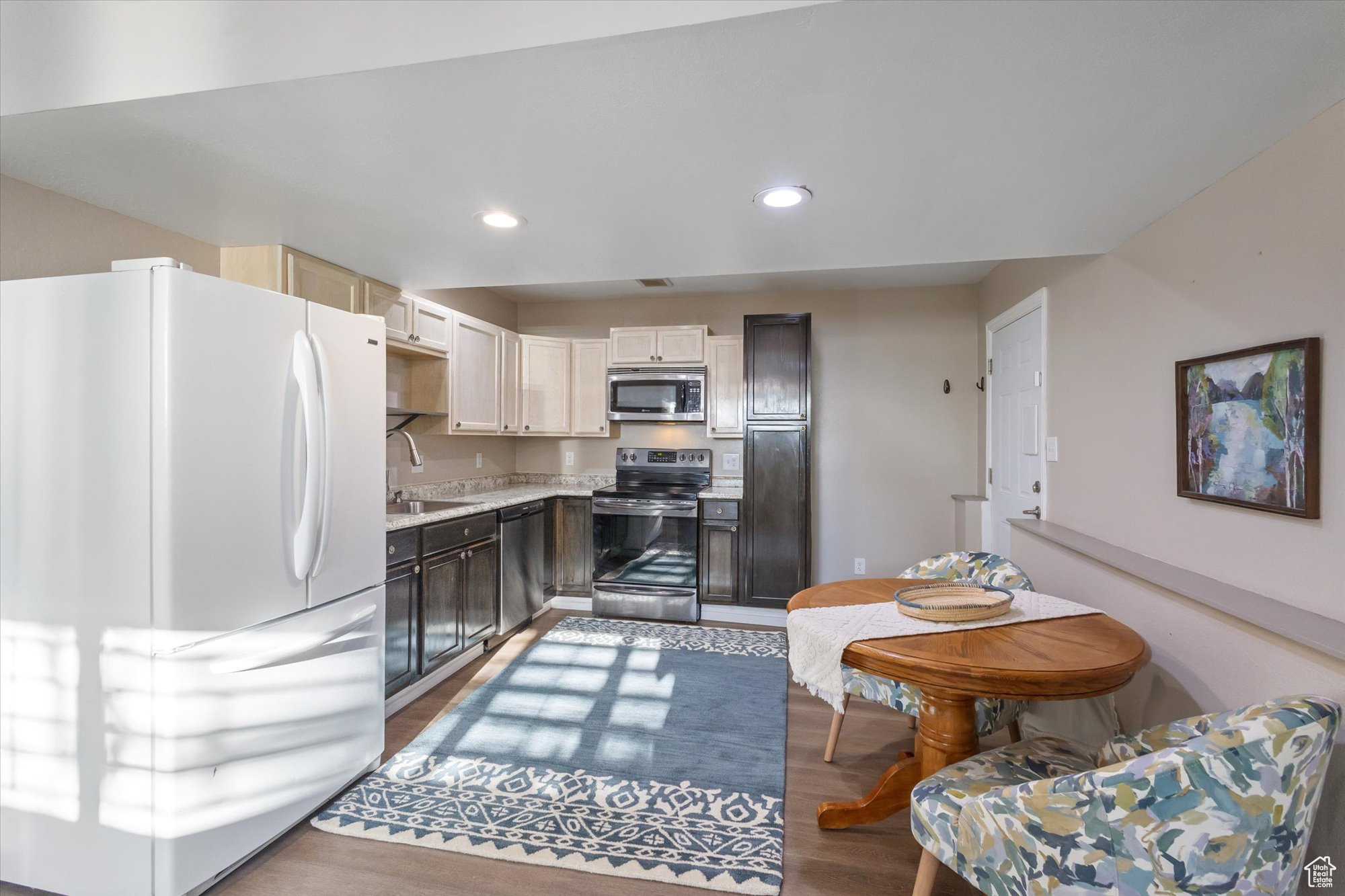 BLACK HAWK - Residential