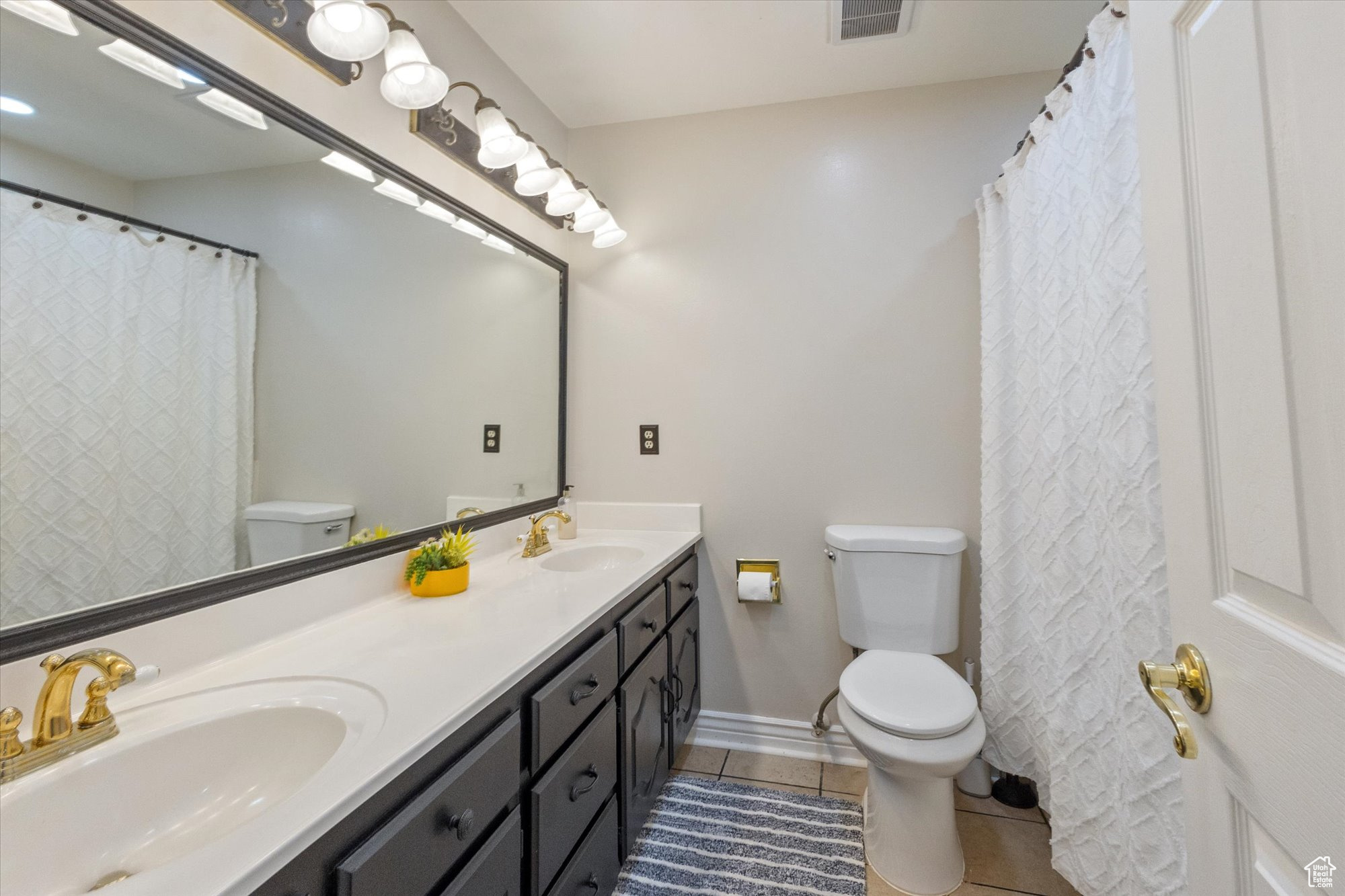 BLACK HAWK - Residential