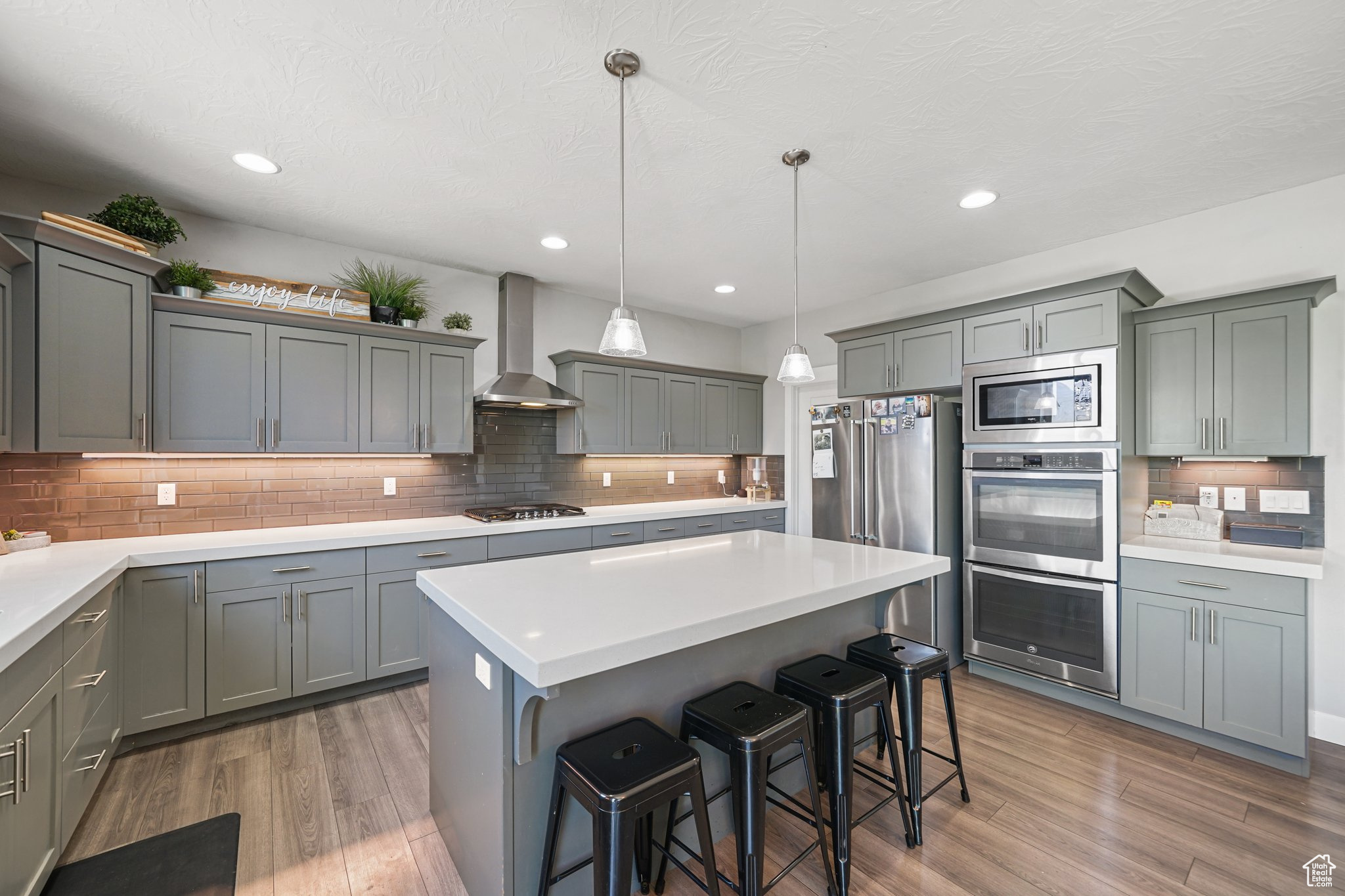 PARKSIDE AT WATERS EDGE - Residential