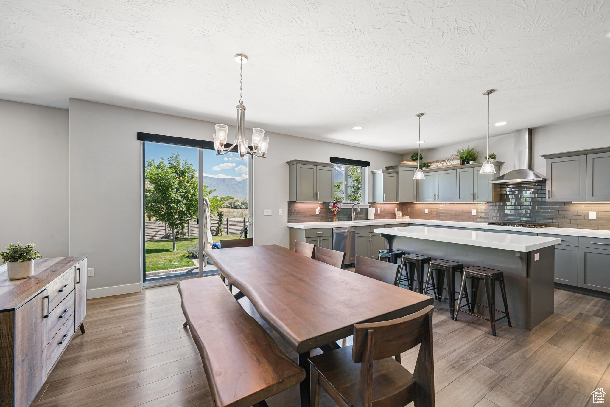 PARKSIDE AT WATERS EDGE - Residential