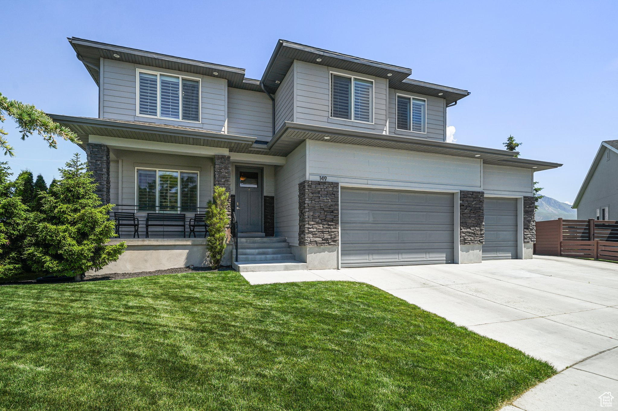 PARKSIDE AT WATERS EDGE - Residential