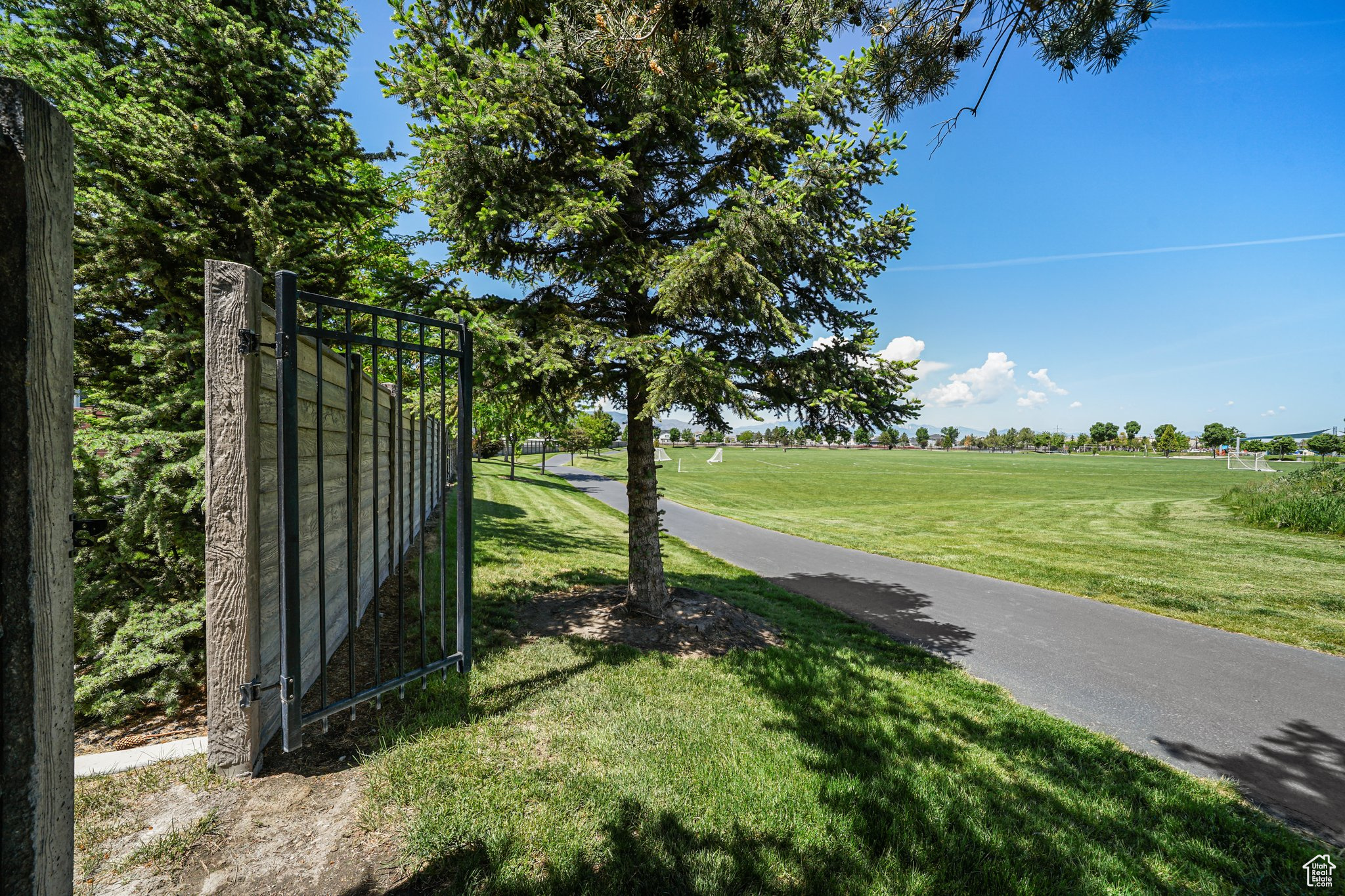 PARKSIDE AT WATERS EDGE - Residential