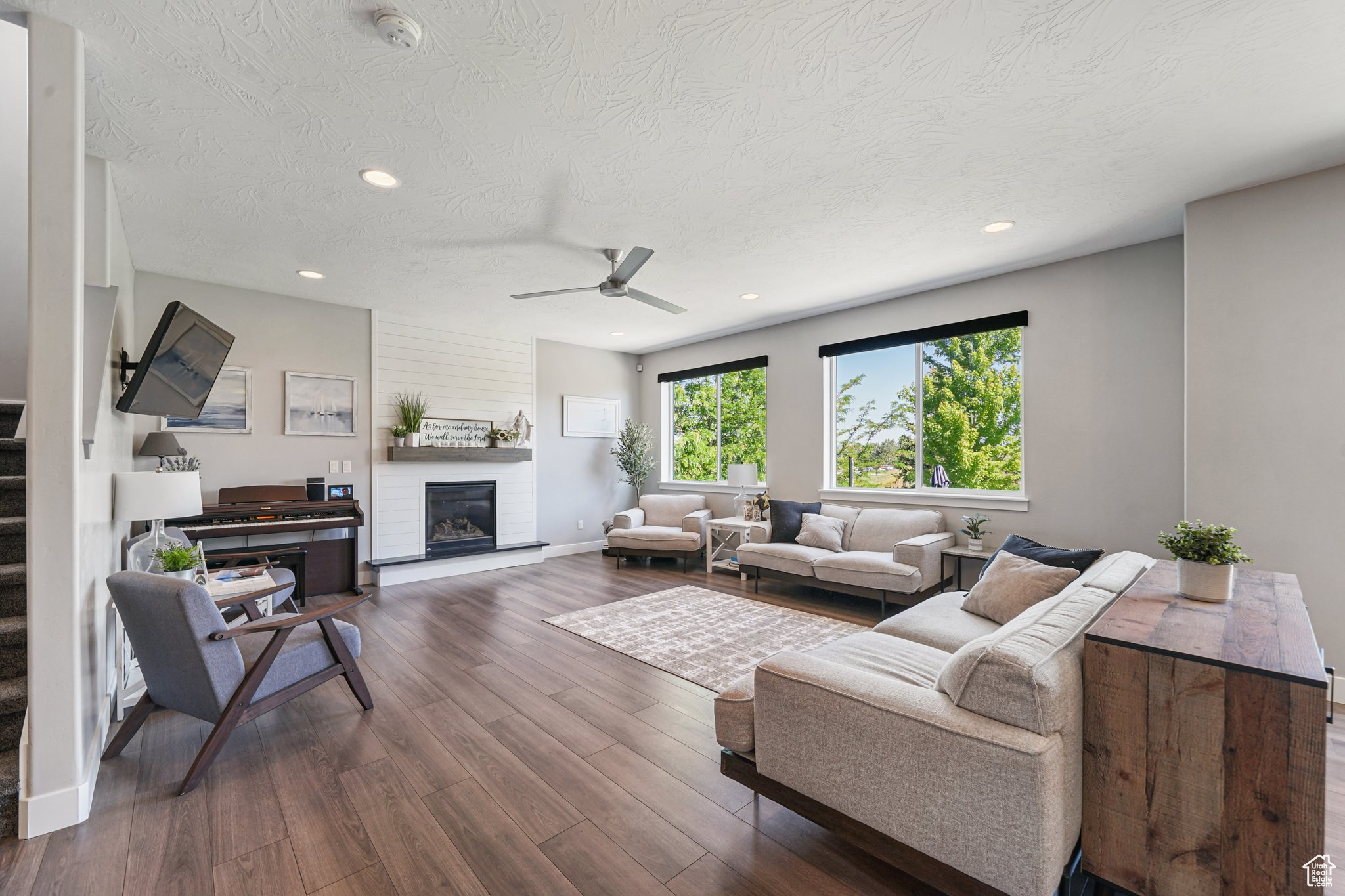 PARKSIDE AT WATERS EDGE - Residential