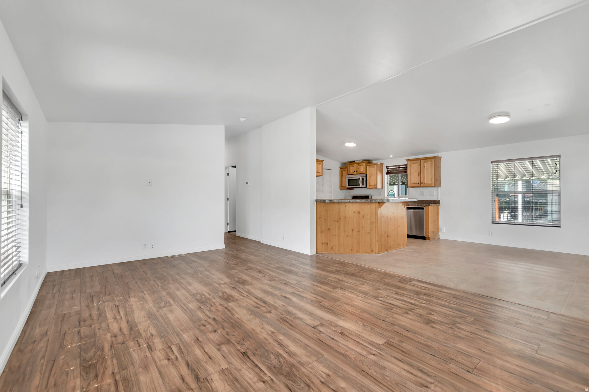 MAJESTIC OAKS - Residential