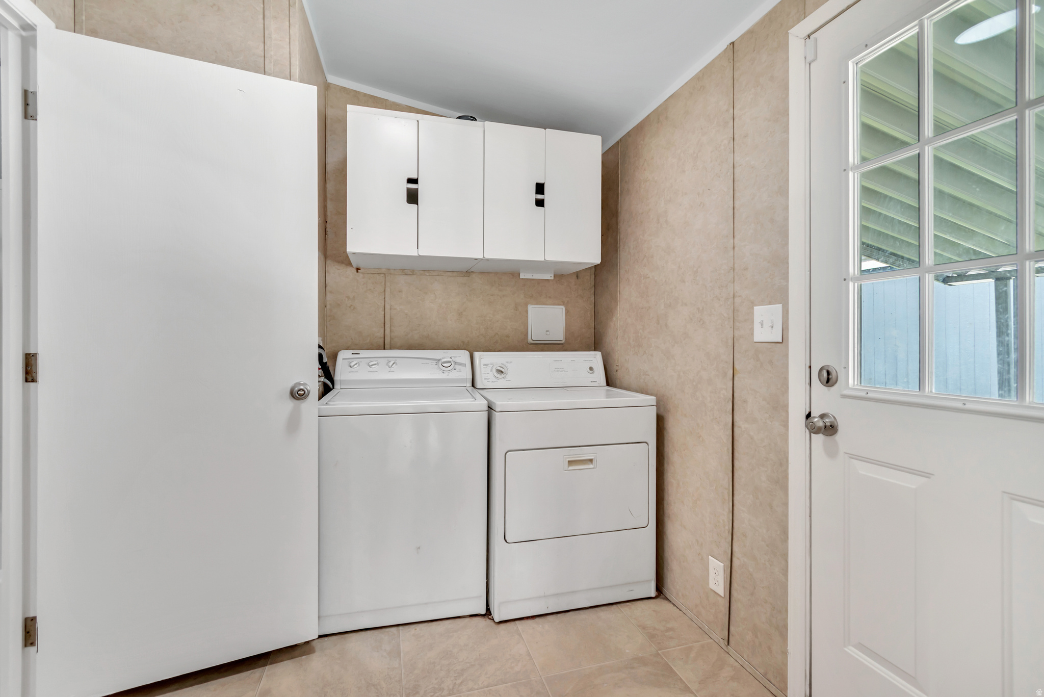 MAJESTIC OAKS - Residential