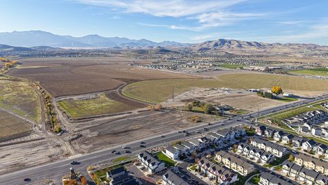 Tiny photo for 32 E HARMONY CT, Saratoga Springs, UT 84045 (MLS # 2135334)