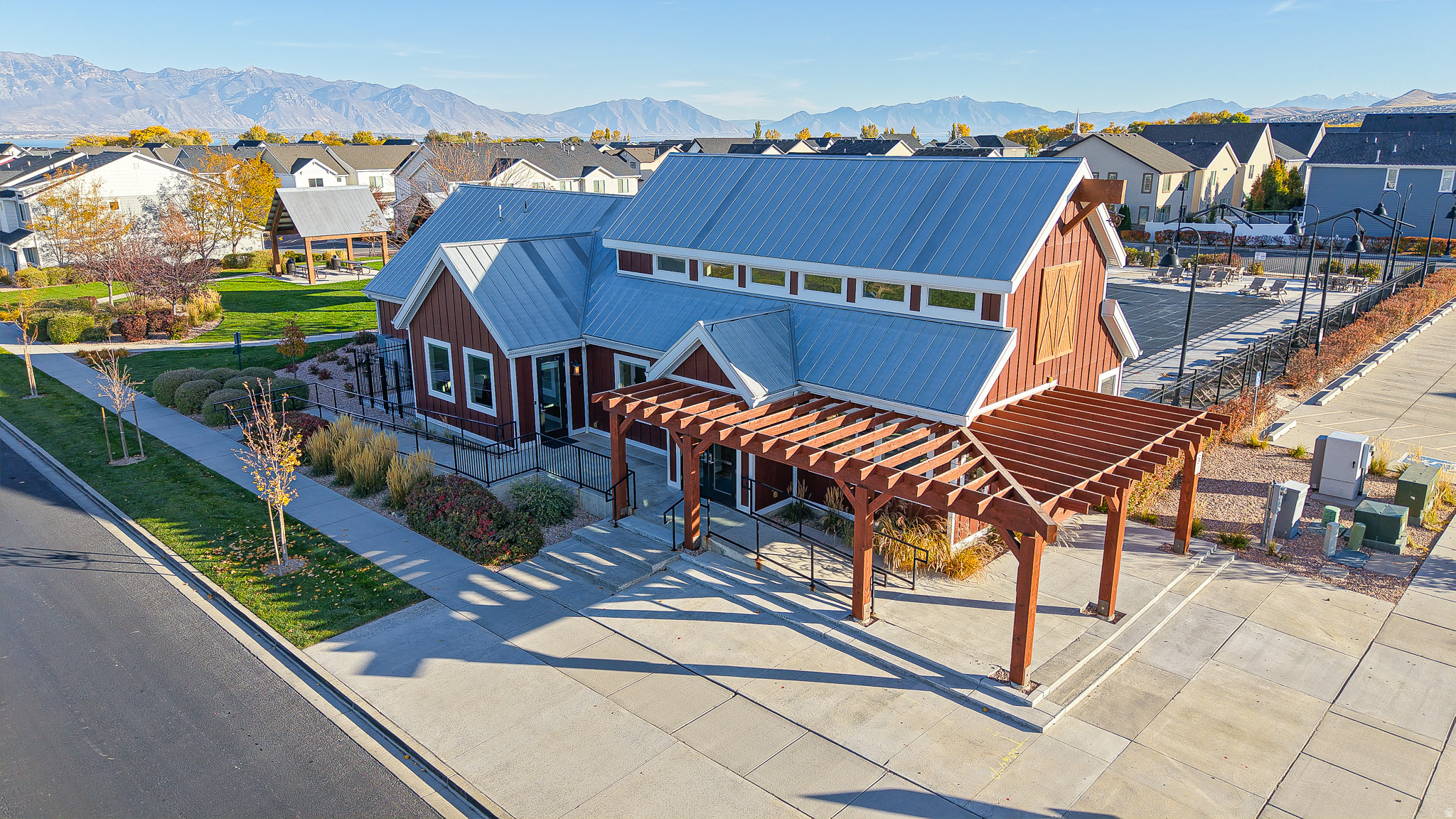 LEGACY FARMS - Residential