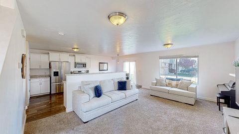 Tiny photo for 32 E HARMONY CT, Saratoga Springs, UT 84045 (MLS # 2135334)