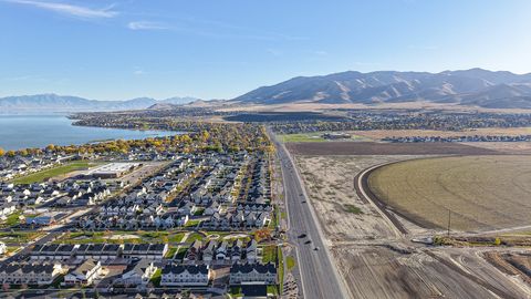 Tiny photo for 32 E HARMONY CT, Saratoga Springs, UT 84045 (MLS # 2135334)