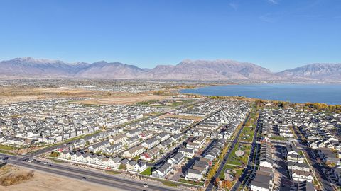 Tiny photo for 32 E HARMONY CT, Saratoga Springs, UT 84045 (MLS # 2135334)