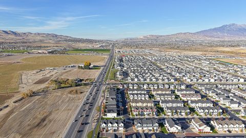 Tiny photo for 32 E HARMONY CT, Saratoga Springs, UT 84045 (MLS # 2135334)