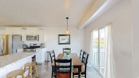 Tiny photo for 32 E HARMONY CT, Saratoga Springs, UT 84045 (MLS # 2135334)