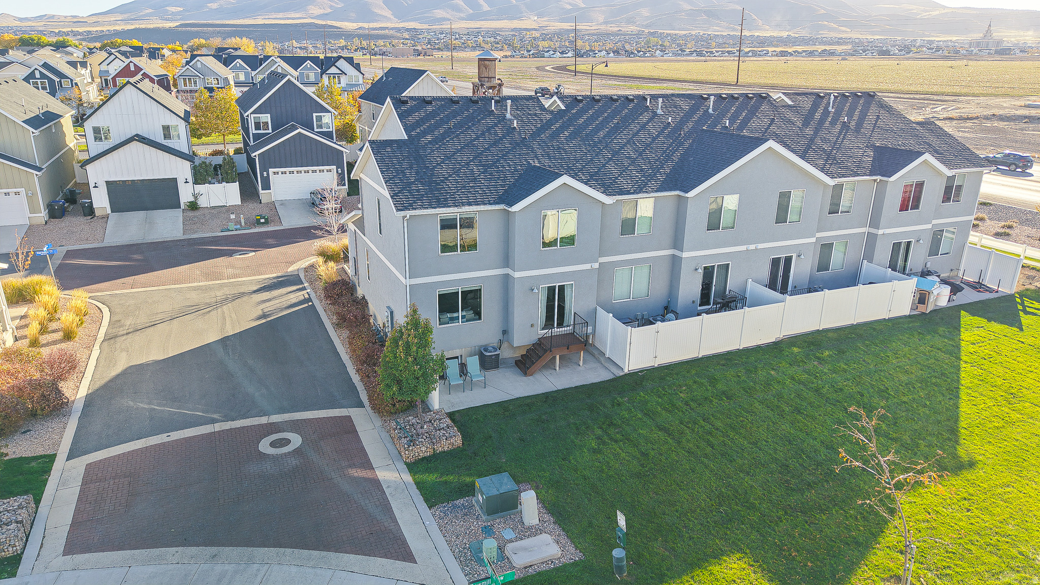 LEGACY FARMS - Residential