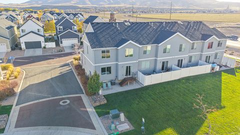 Tiny photo for 32 E HARMONY CT, Saratoga Springs, UT 84045 (MLS # 2135334)