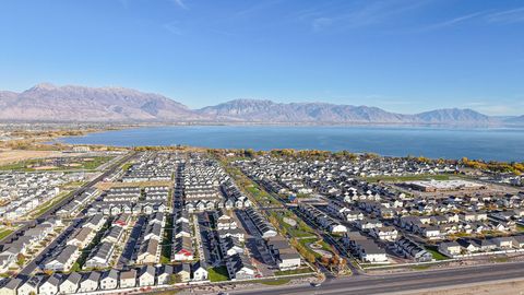 Tiny photo for 32 E HARMONY CT, Saratoga Springs, UT 84045 (MLS # 2135334)