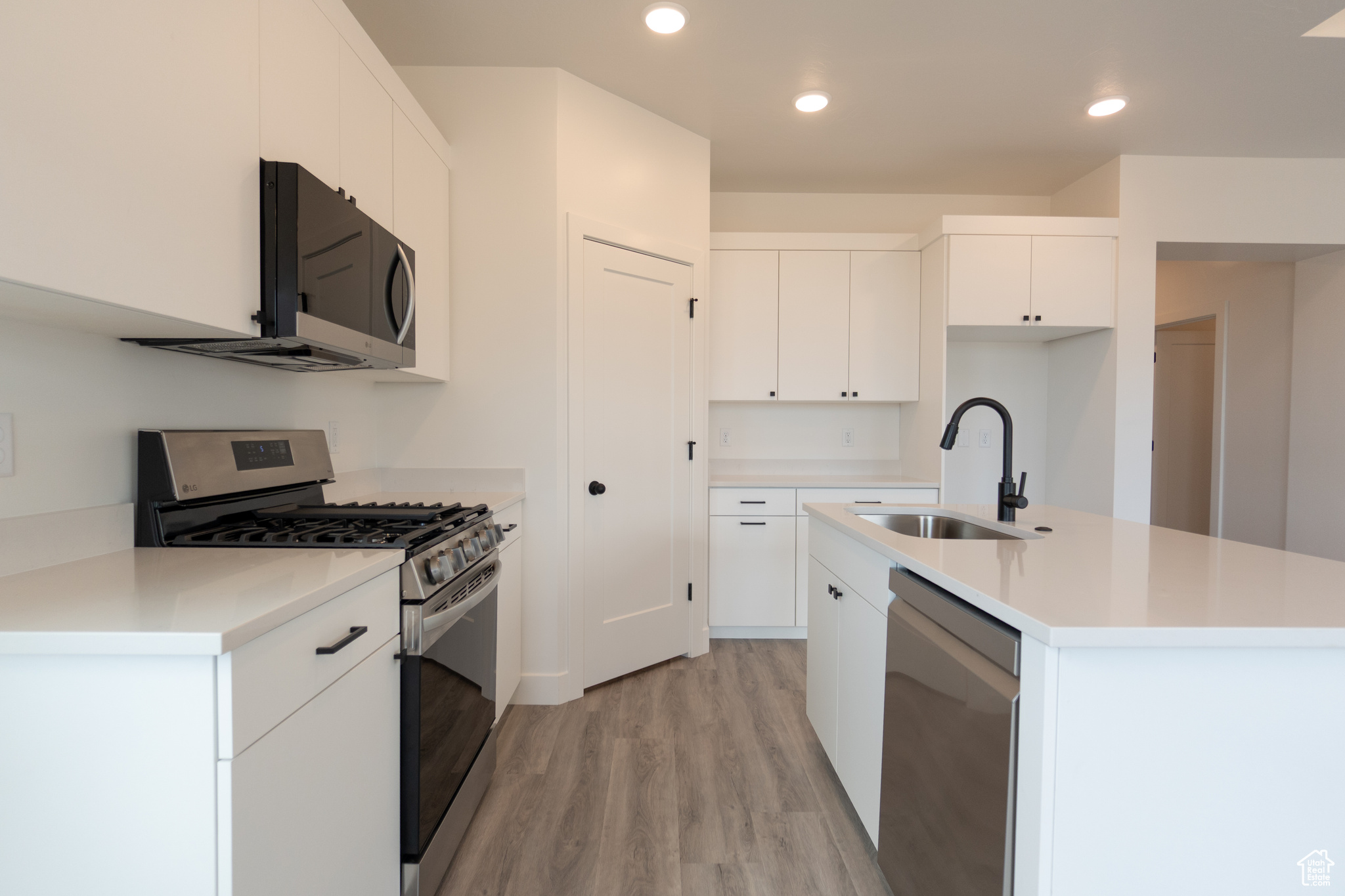 ROSE VILLAGE - Residential Income