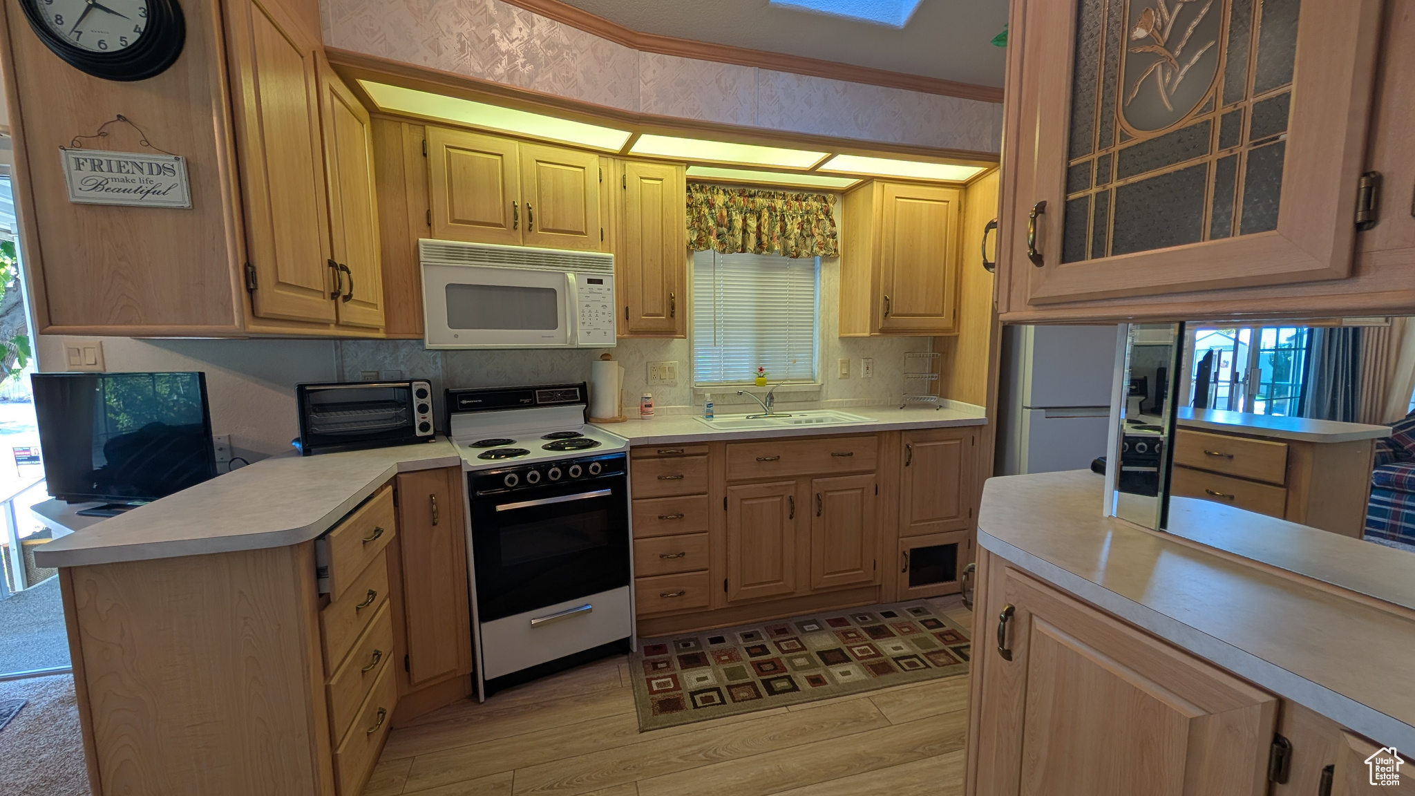 HARRISBURG LAKESIDE ESTATES - Residential