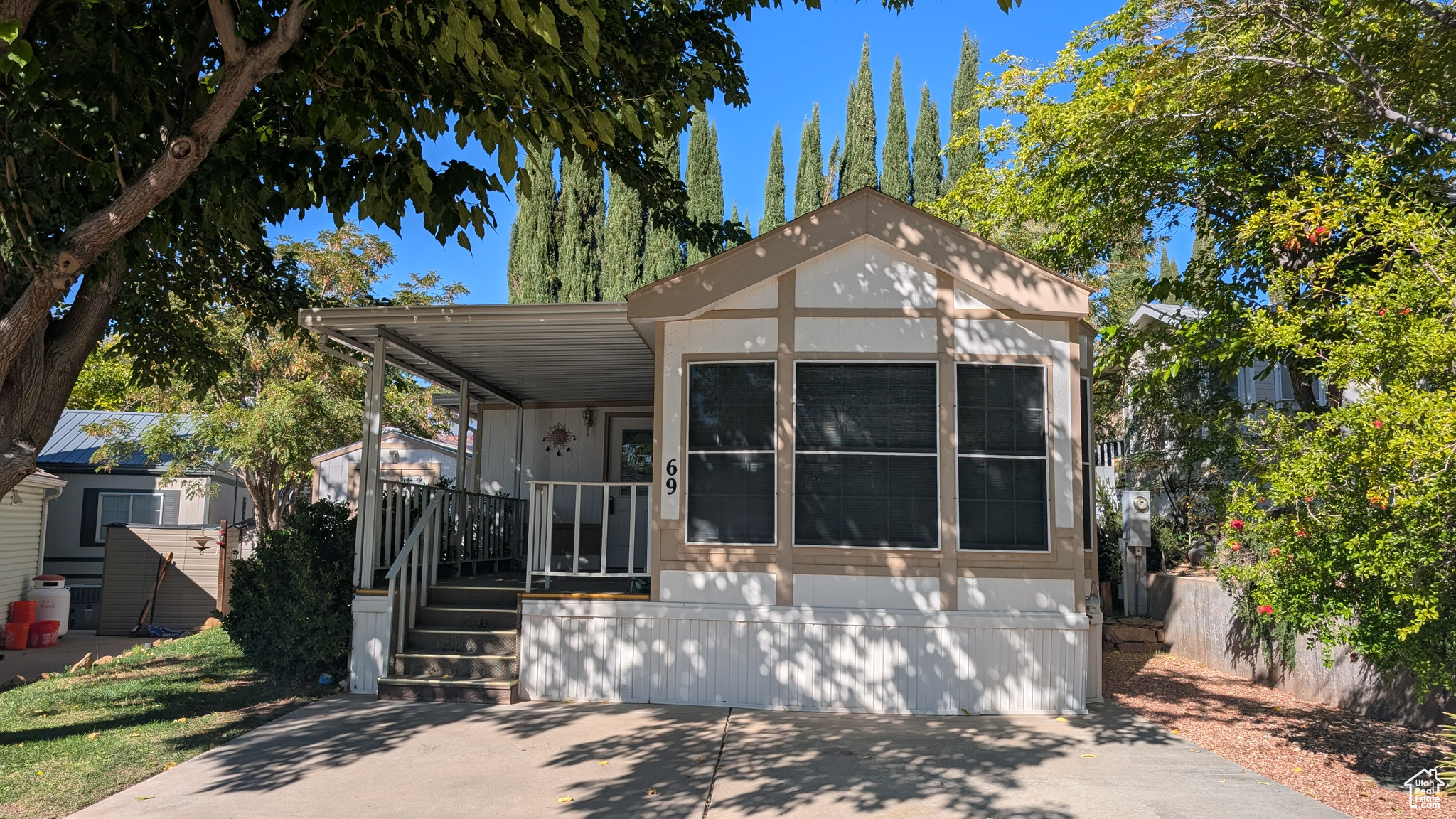 HARRISBURG LAKESIDE ESTATES - Residential