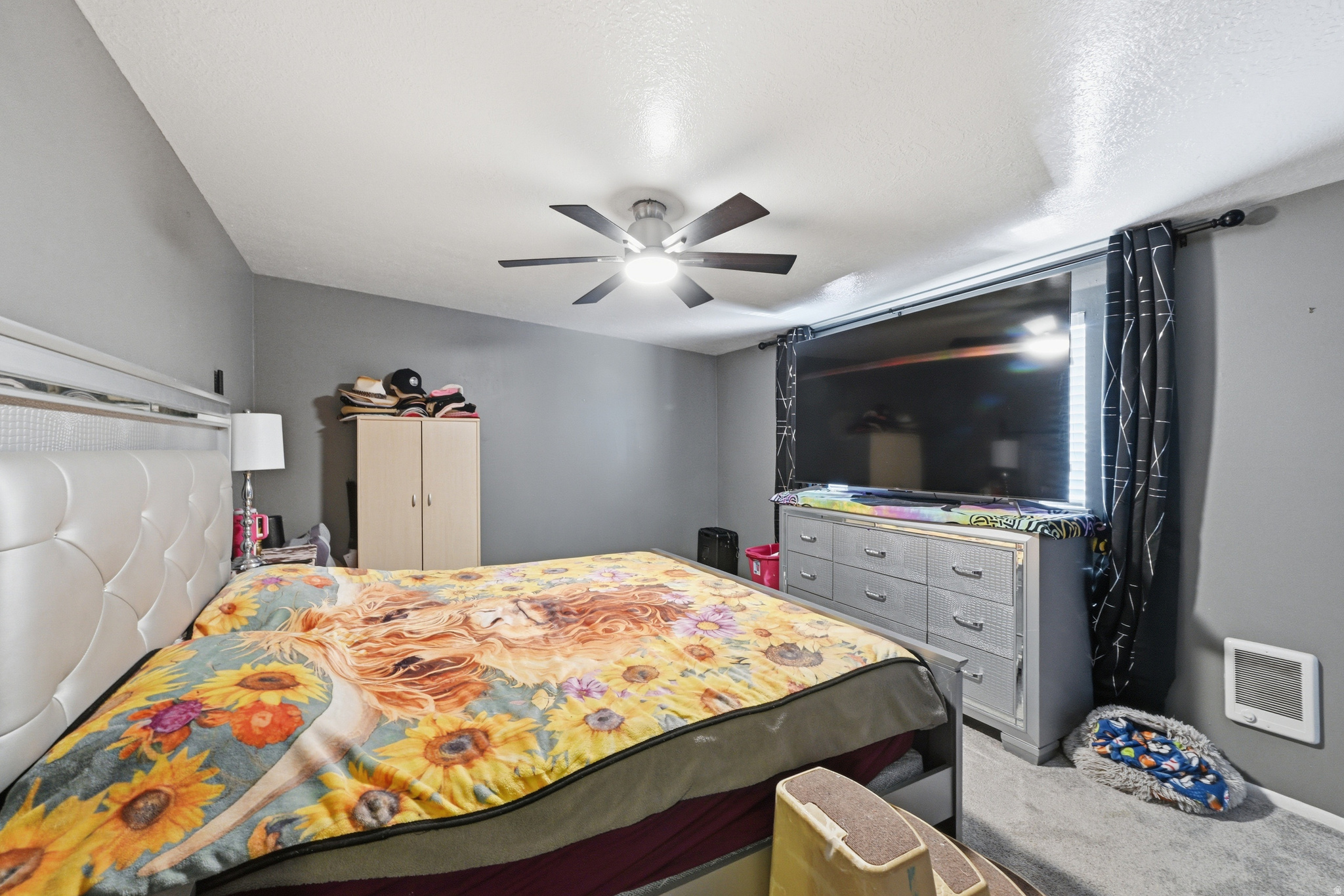 NAYON HEIGHTS CONDO. - Residential