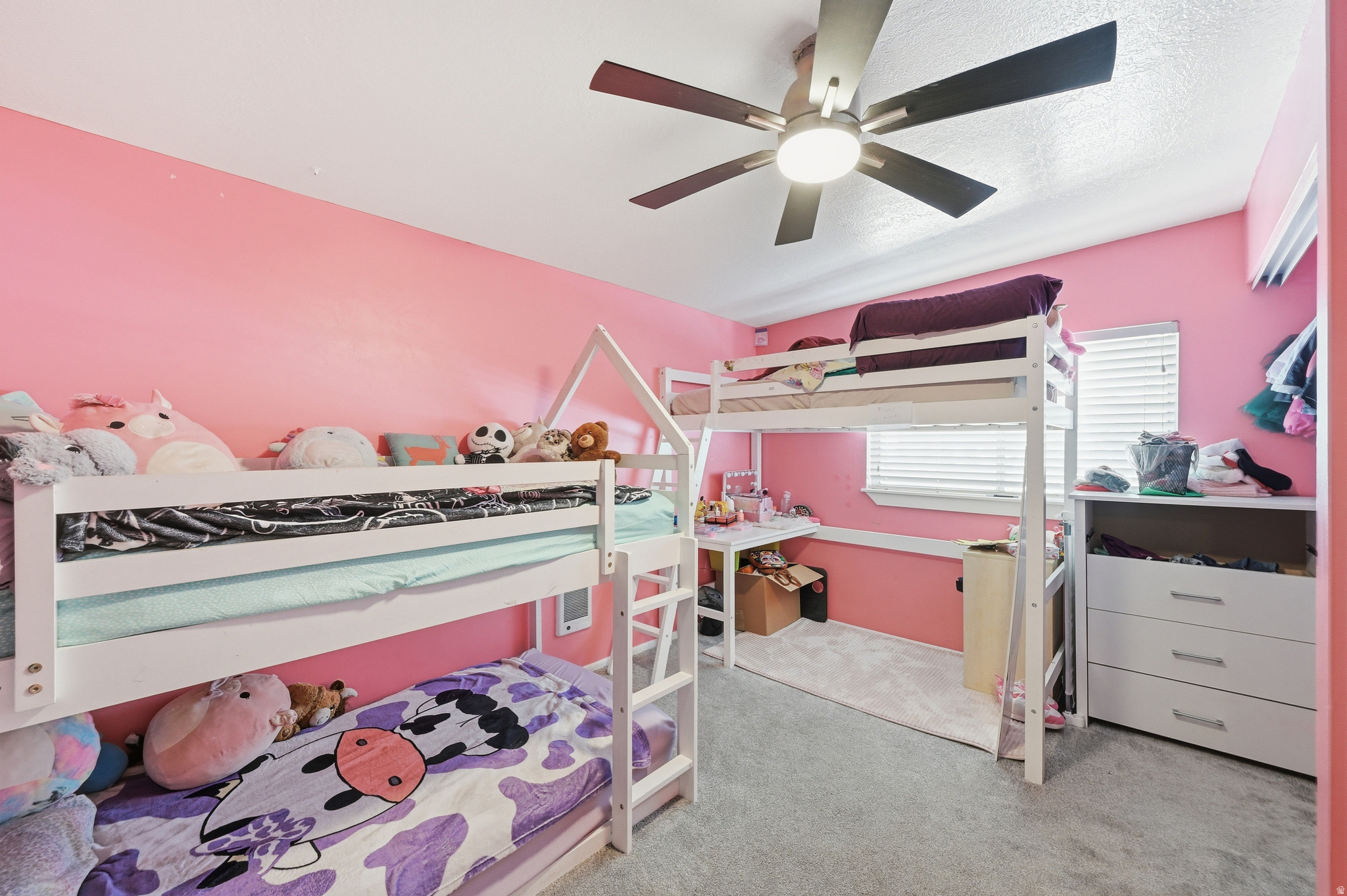NAYON HEIGHTS CONDO. - Residential